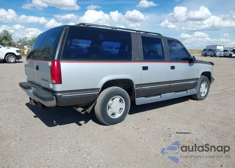 1993 Chevrolet Suburban K1500 из США, поврежденный, VIN 1GNFK16KXPJ321381